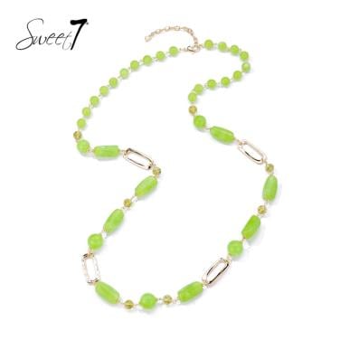 Halsketting met groene glaskralen en metalen schakels