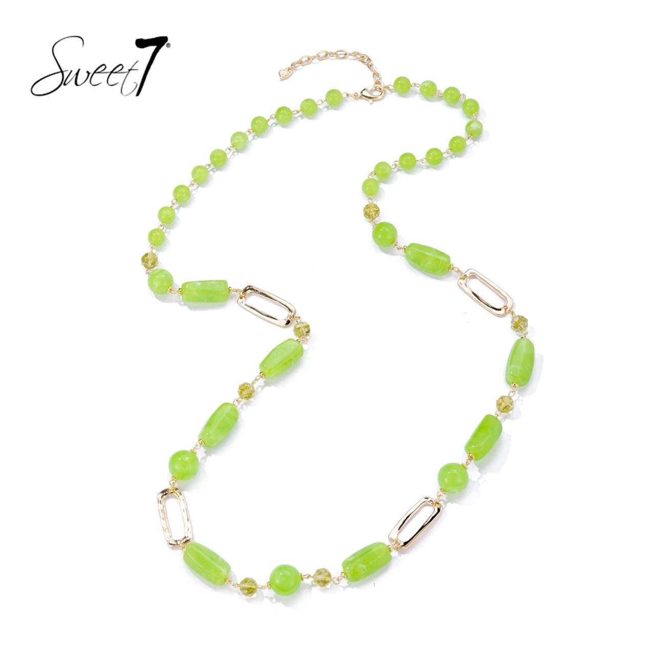 Halsketting met groene glaskralen en metalen schakels