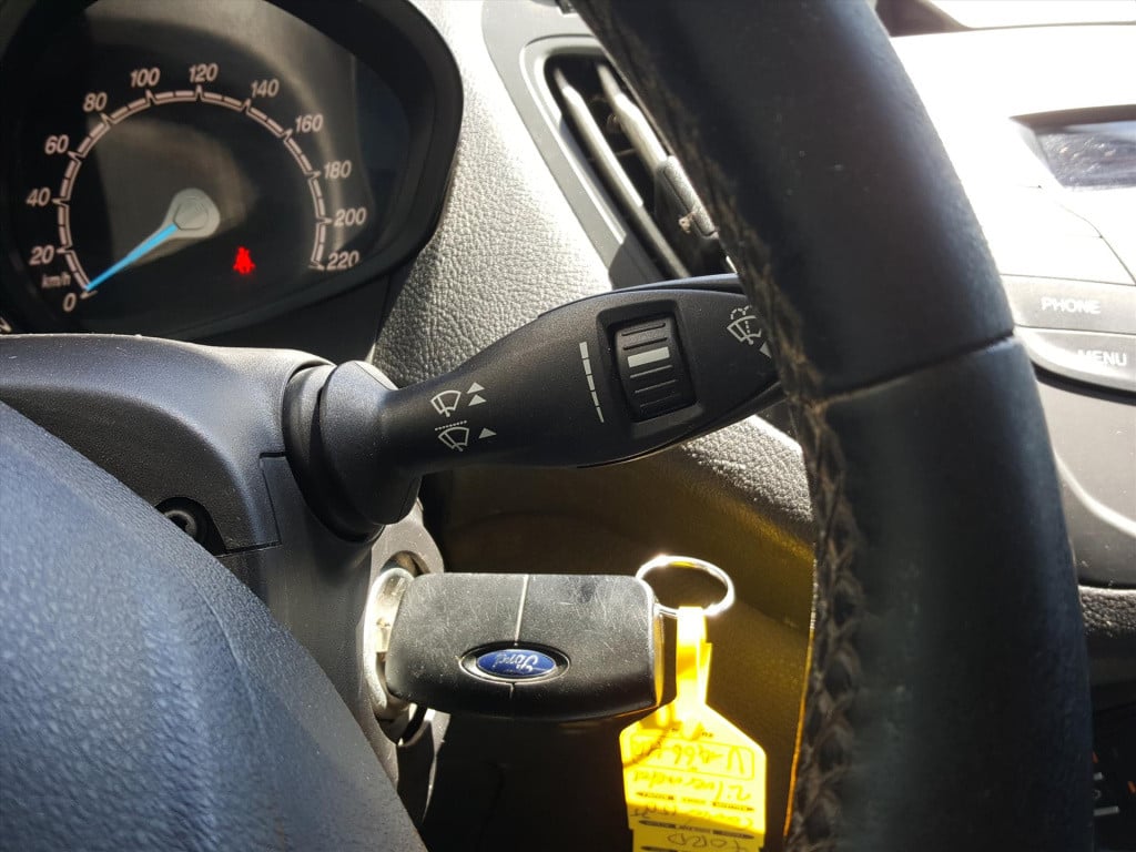 Ford Transit Courier gb trend 1.5 tdci duratorq 75pk s&s euro6 airco | trek