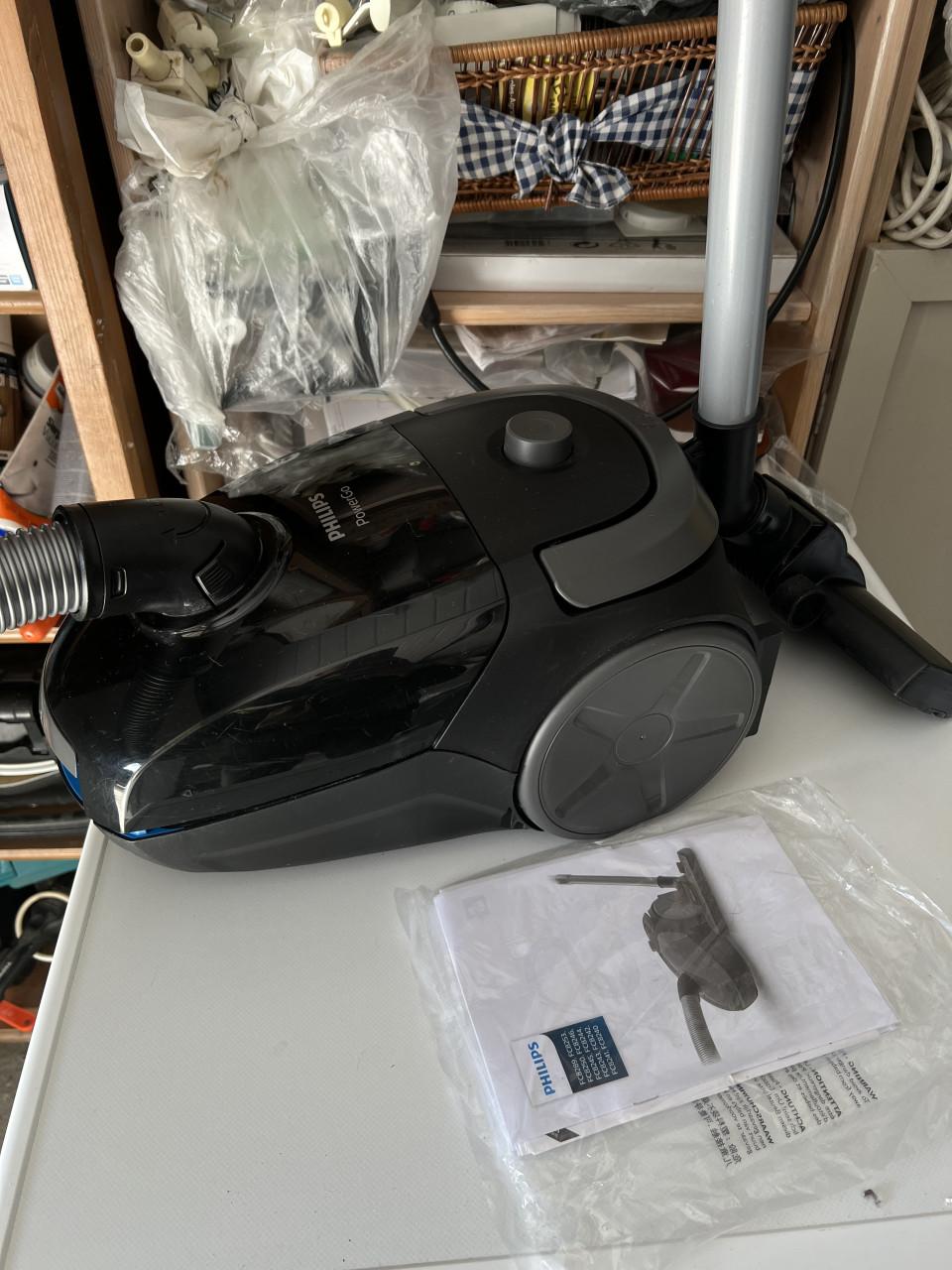 Kort gebruikte Philips FC8289/09 Stofzuiger met zak nieuwprijs €120,-