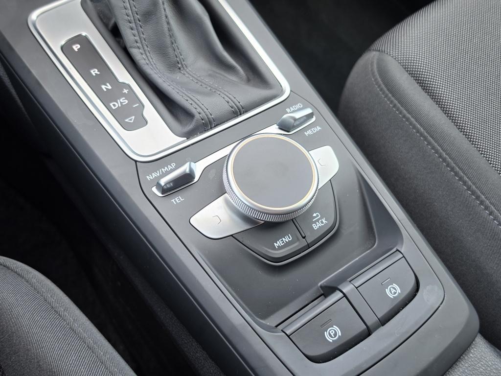 Audi Q2 35 tfsi prestige advanced 1.5 tfsi | led matrix | trekhaak | clima 