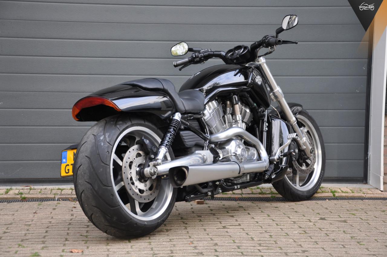 Harley Davidson VRSCF V-ROD MUSCLE 5HD 10800 kilometers!