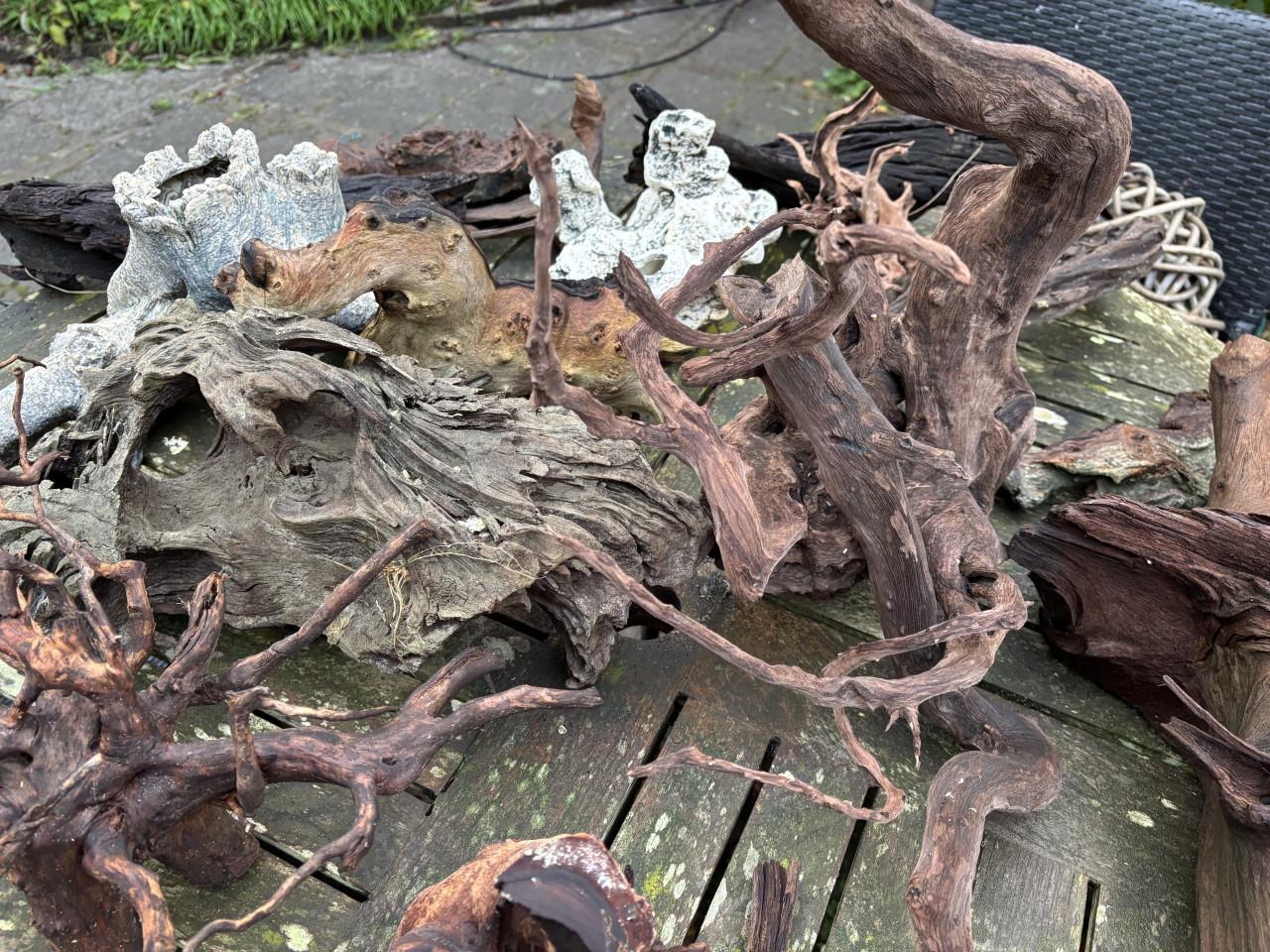 Diverse aquariumspullen /benodigdheden