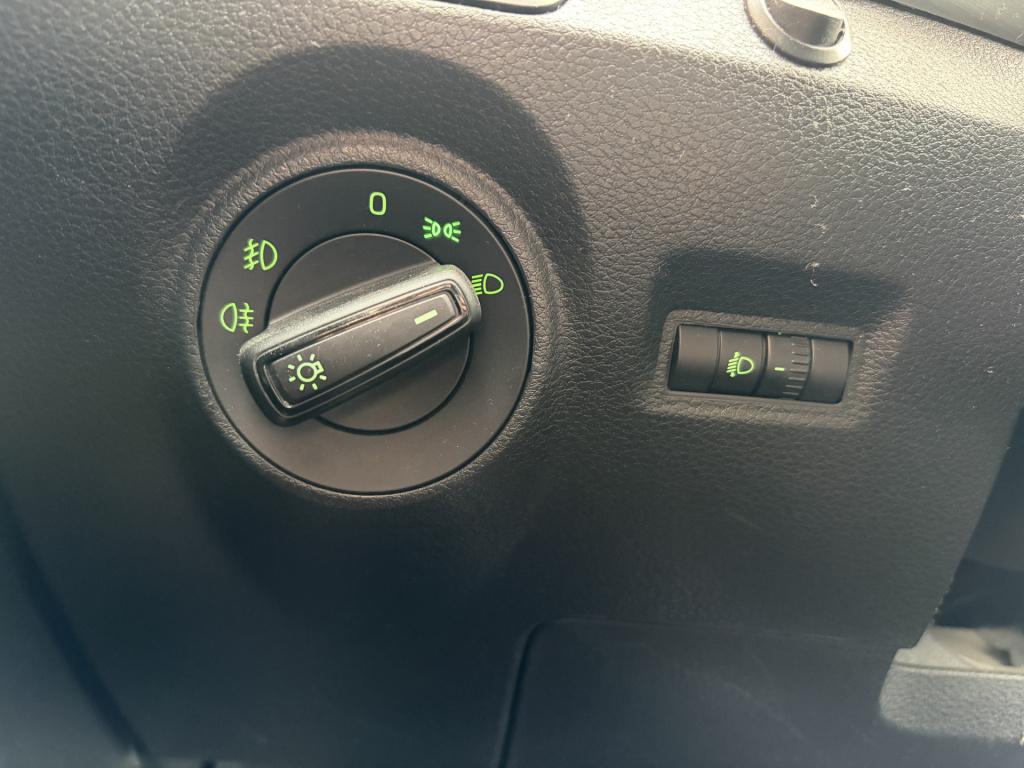 Skoda Fabia combi 1.0 tsi ambition business | navi | trekhaak | airco!