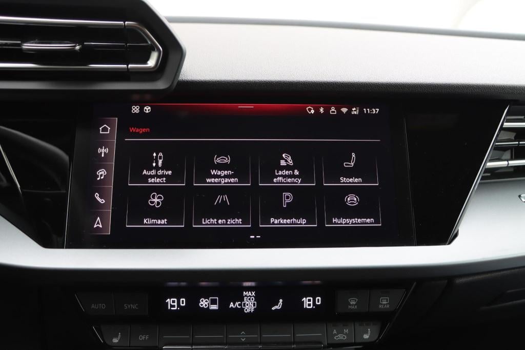 Audi A3 sportback 40 tfsi e s edition 204pk s-tronic