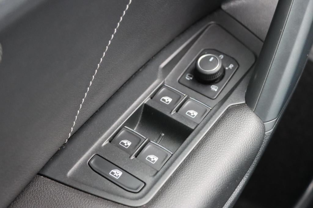 Volkswagen Tiguan 1.5 tsi r-line business+ 150pk dsg7