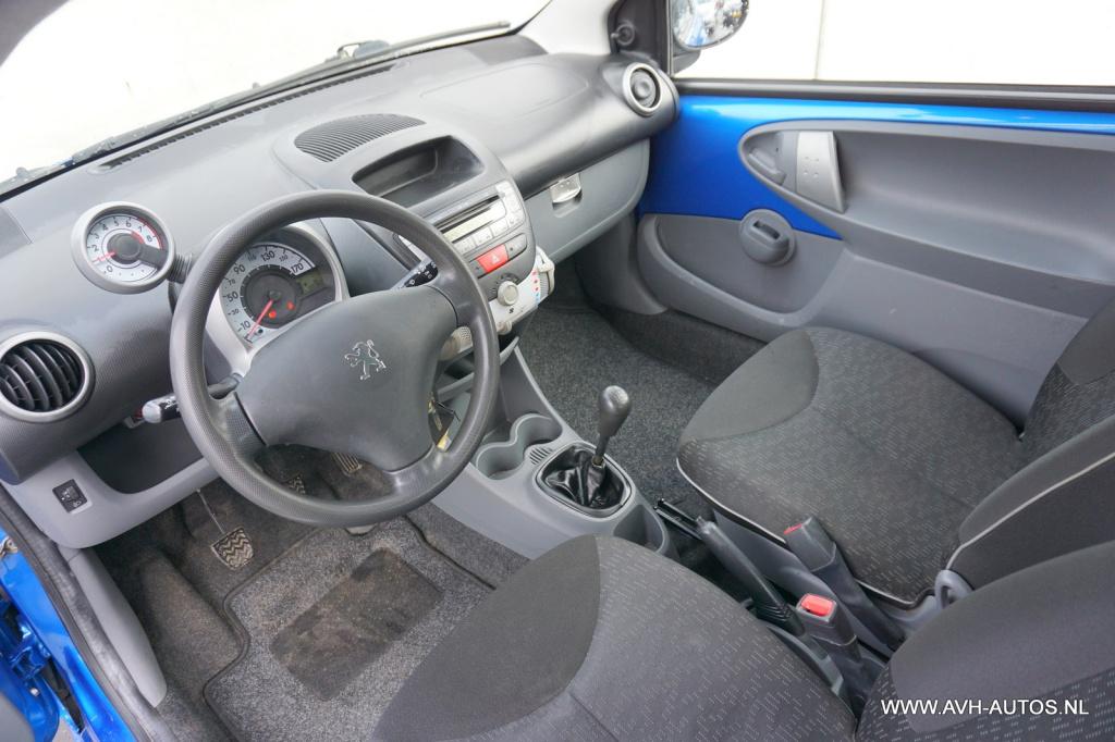 Peugeot 107 1.0-12v millesim 200