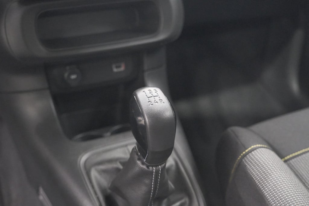 Citroen C3 puretech 82 plus | parkeersensoren | navigatie | apple carplay