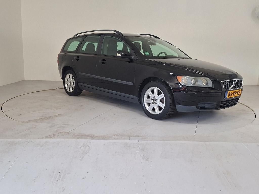 Volvo V50 1.8 momentum | trekhaak | airco | cruise control