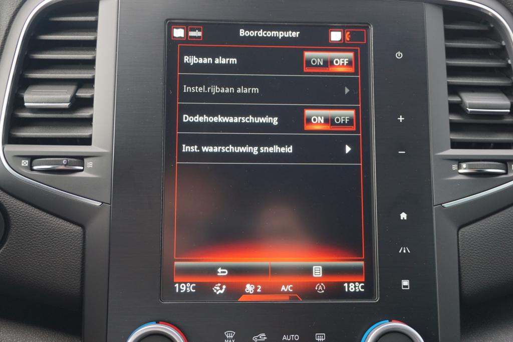 Renault Megane 1.8 tce 280 rs schaalstoelen / hud / xenon / camera / navi /