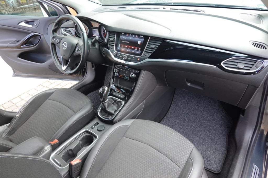Opel Astra 1.4 innovation