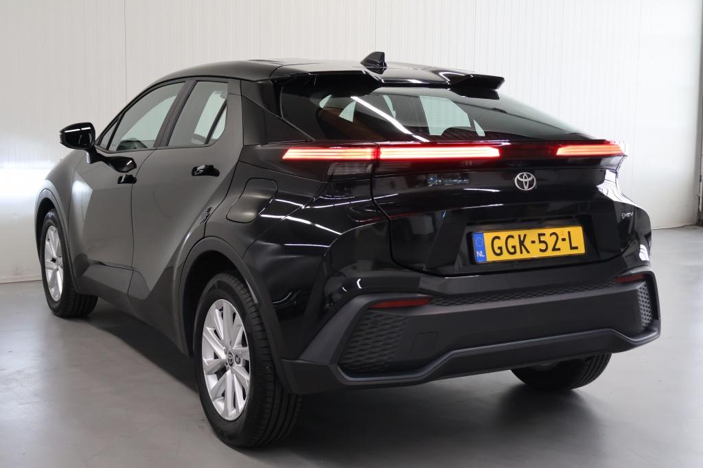 Toyota C-hr 1.8 hybrid 140 active
