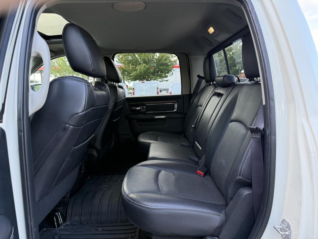 Dodge Ram 1500 5.7 v8 4x4 quad cab 6'4 laramie | lage bijtelling | dakraam 
