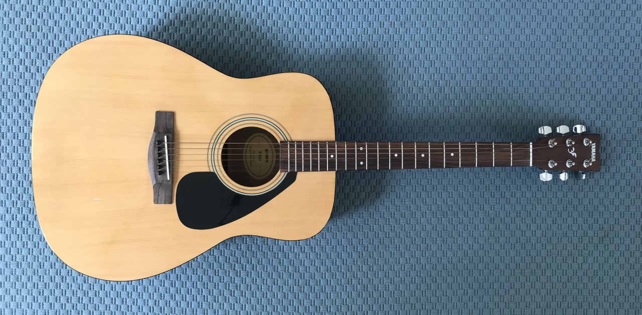 Gitaar YAMAHA