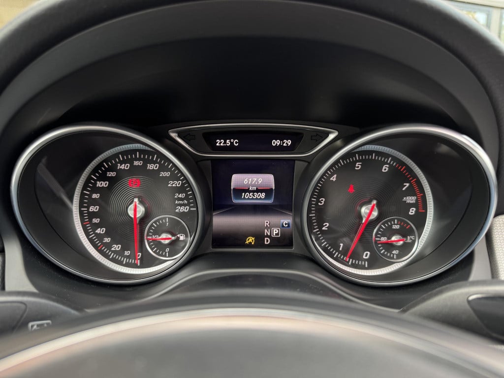 Mercedes-Benz Cla 180 ambition nl-auto! | panoramadak | navigatie full-map 