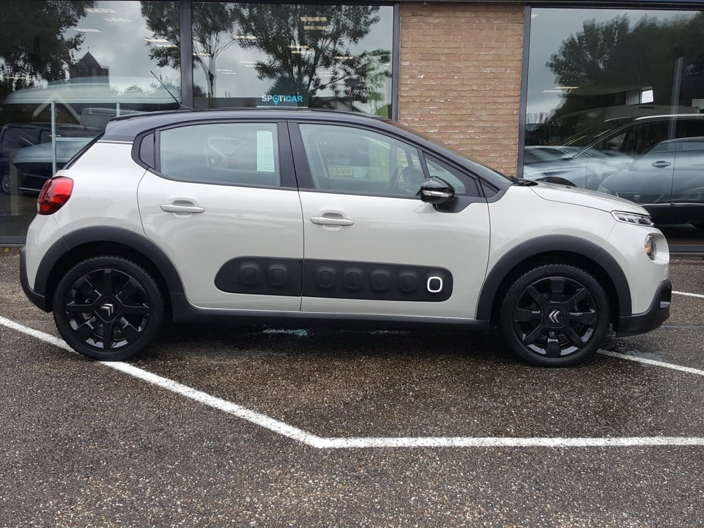 Citroen C3 shine 1.2 pt-110pk automaat navigatie via apple carplay & androi