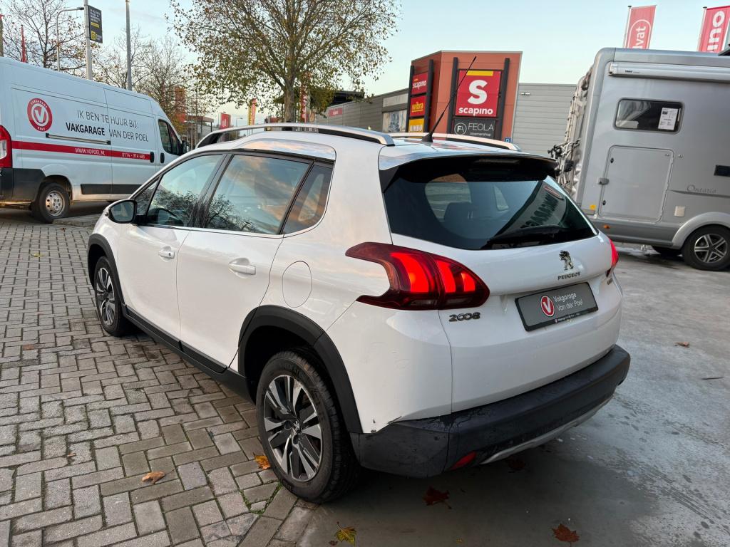 Peugeot 2008 1.2 puretech allure