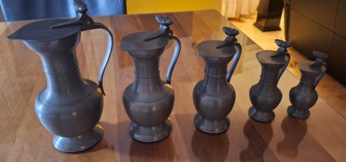 Tinnen eikelkannen met deksel.