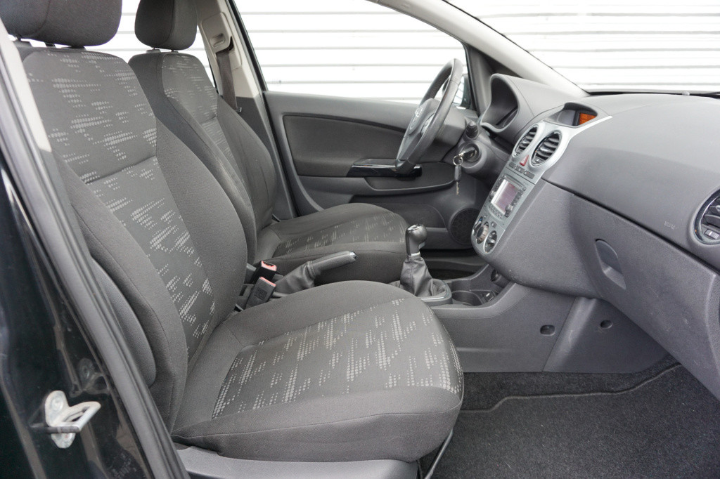 Opel Corsa 1.3 cdti ecoflex s/s edition airco / navi / cruise / lm velgen /
