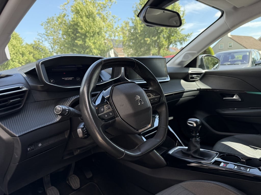 Peugeot 208 1.2 tubo 101pk allure // 3d cockpit //