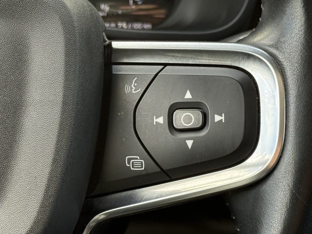 Volvo XC40 t5 262pk recharge inscription| panodak| adap.cruise| 360camera|