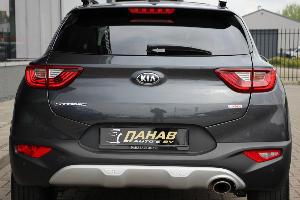 Kia Stonic 1.0 t-gdi platinum edition | schuif/kanteldak | camera | leder |
