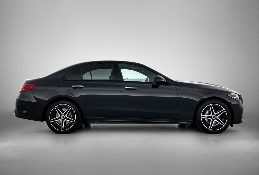Mercedes-Benz C-Klasse 300 e amg line | 360° camera | trekhaak | sfeerverli