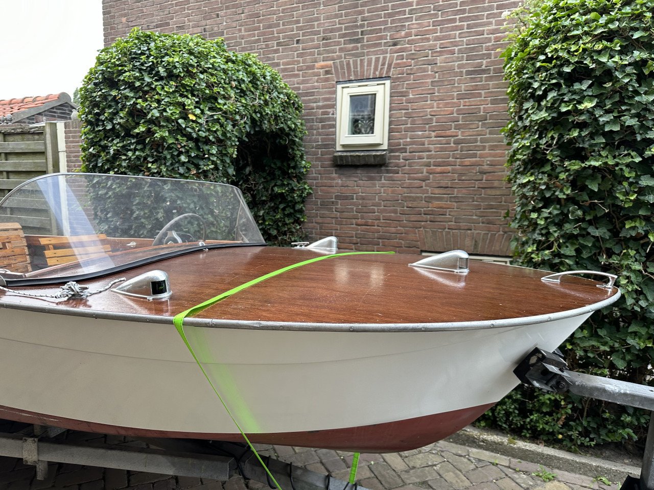 Vintage boot te koop