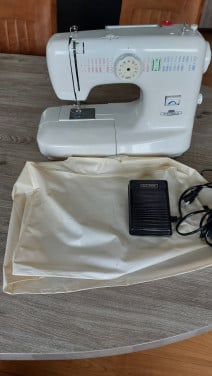 Naaimachine merk Victoria 270 B