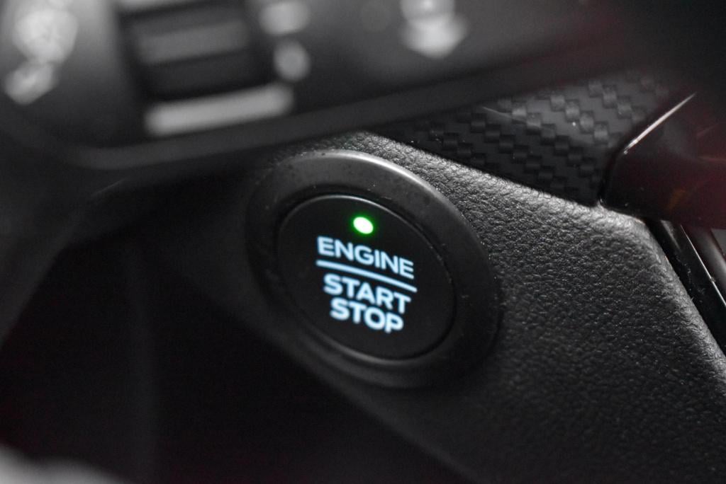 Ford Kuga 2.5 phev st-line | climate control | adaptive cruise control | he