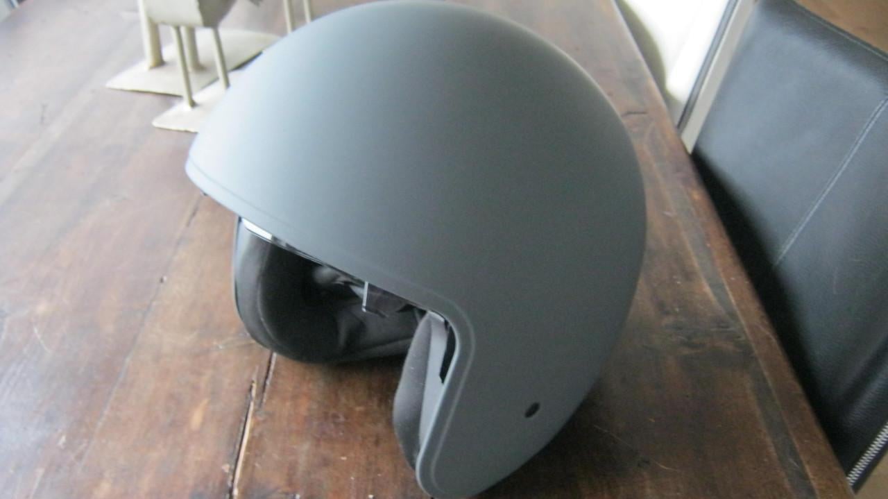 NIEUW HELM MET IN GEBOUWT VISIER 20 EURO