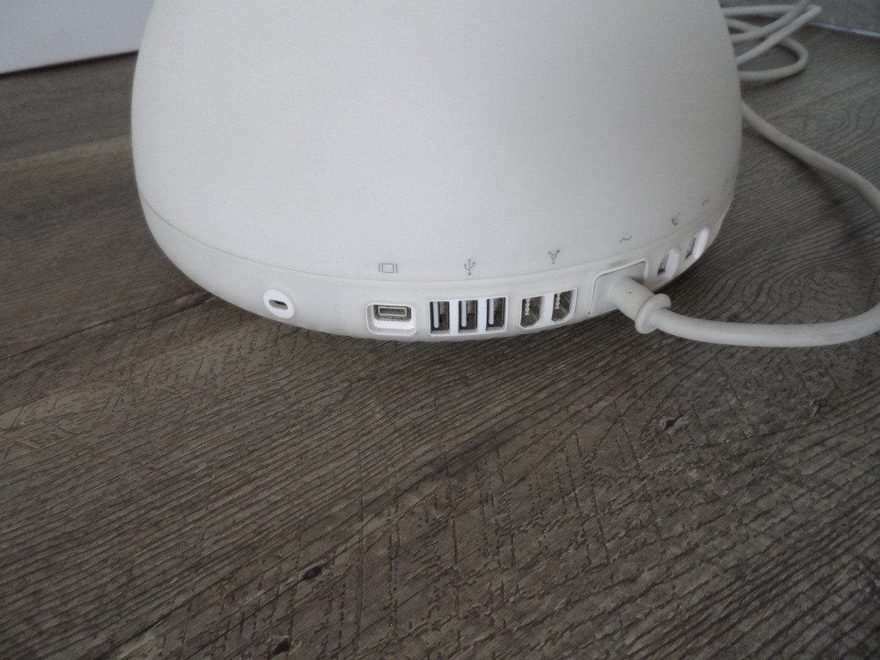 APPLE iMAC G4 M6498 PERSONAL COMPUTER with 1.25Hz /256Mb/80HD