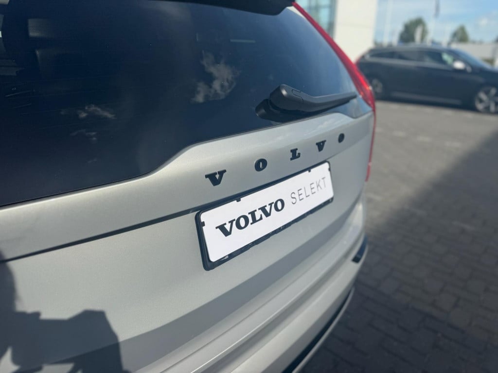 Volvo XC90 t8 455pk recharge ultra dark| full options!! b&w | luchtvering