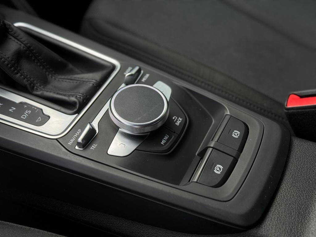 Audi Q2 audi q2 1.5 tfsi * s edition * virtual * camera * black pack