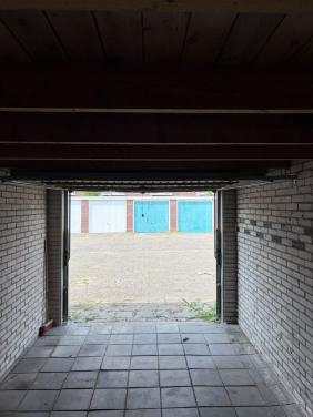 Garagebox te huur/te koop – Paauwenburg, Vlissingen € 135,- per maand