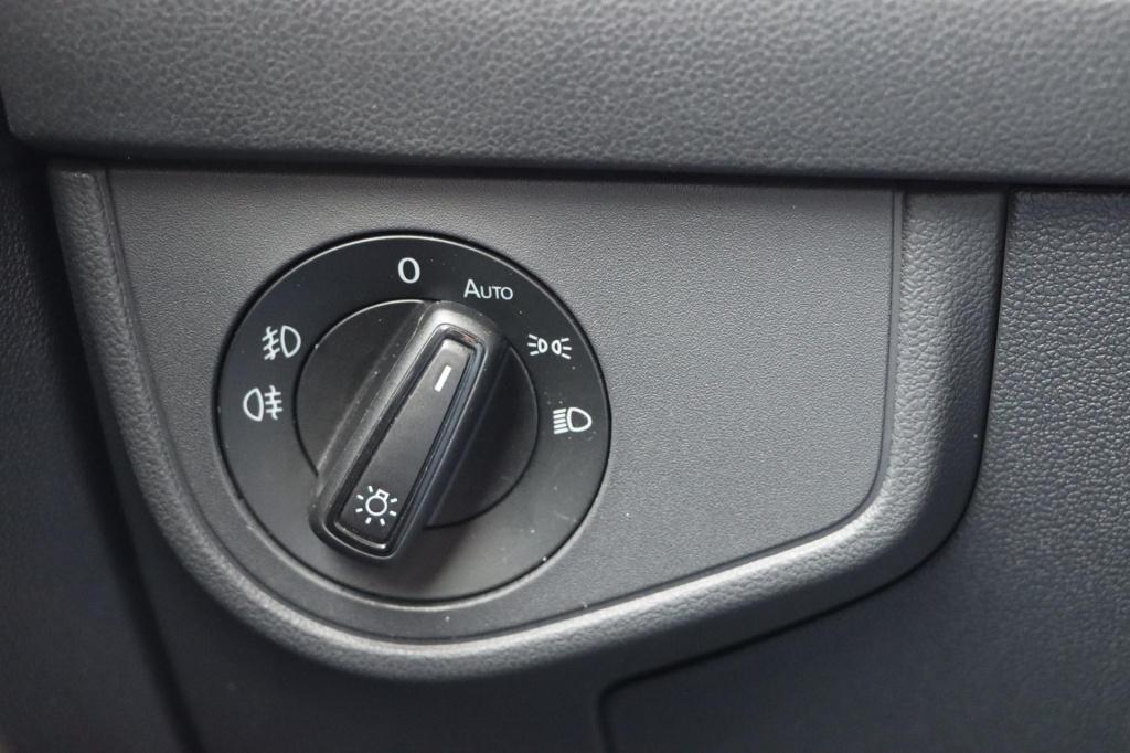 Volkswagen Taigo 1.0 tsi r-line 110pk dsg7 | stoelverwarming | camera | par