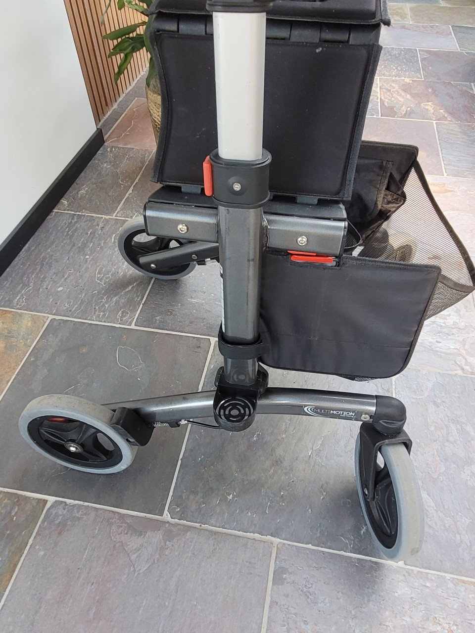 Rollator multimotion
