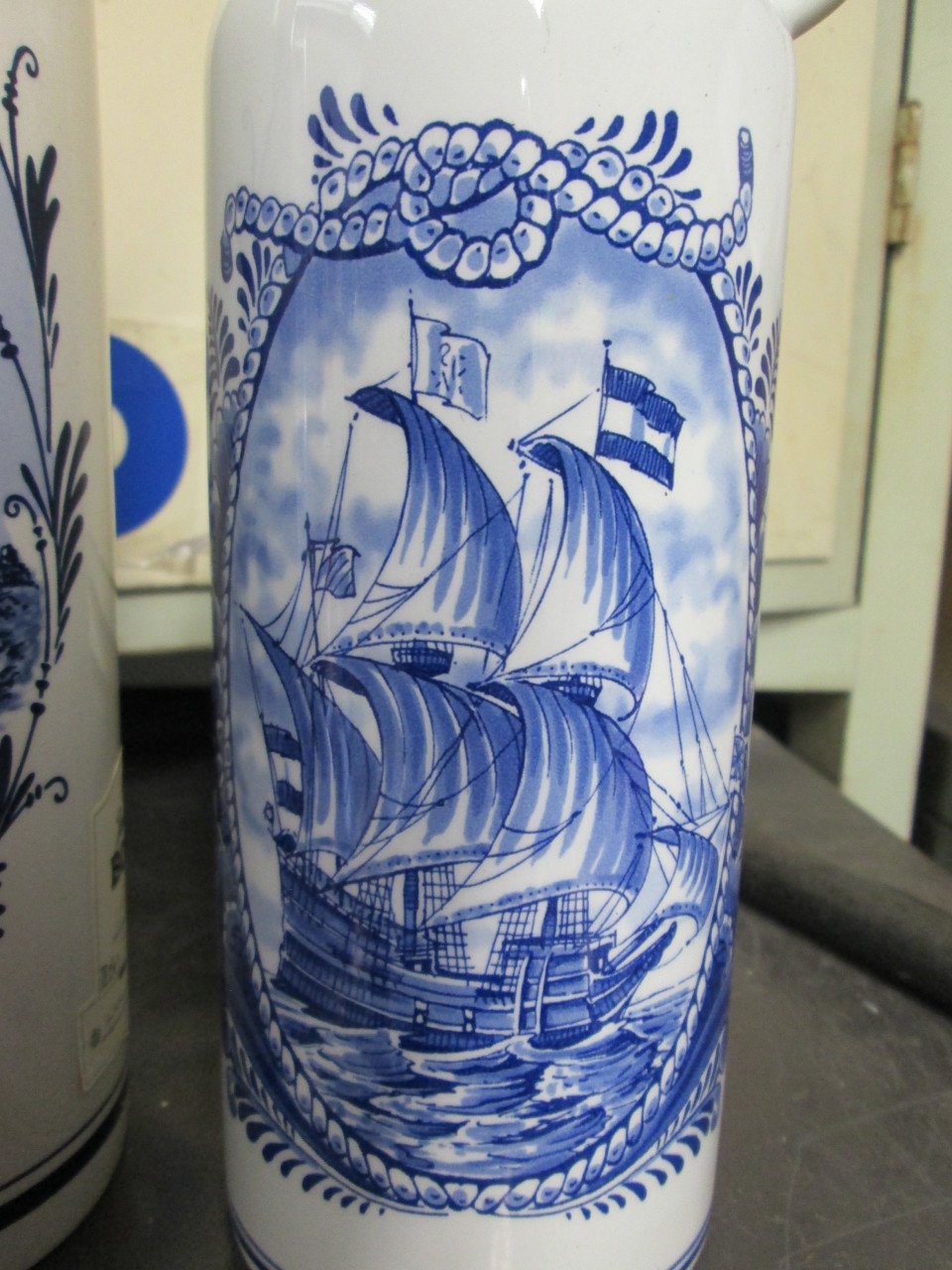 2 delft blauwe kruiken