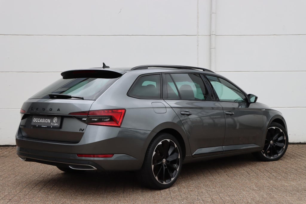 Skoda Superb combi 1.4 tsi iv sportline business 218pk dsg6