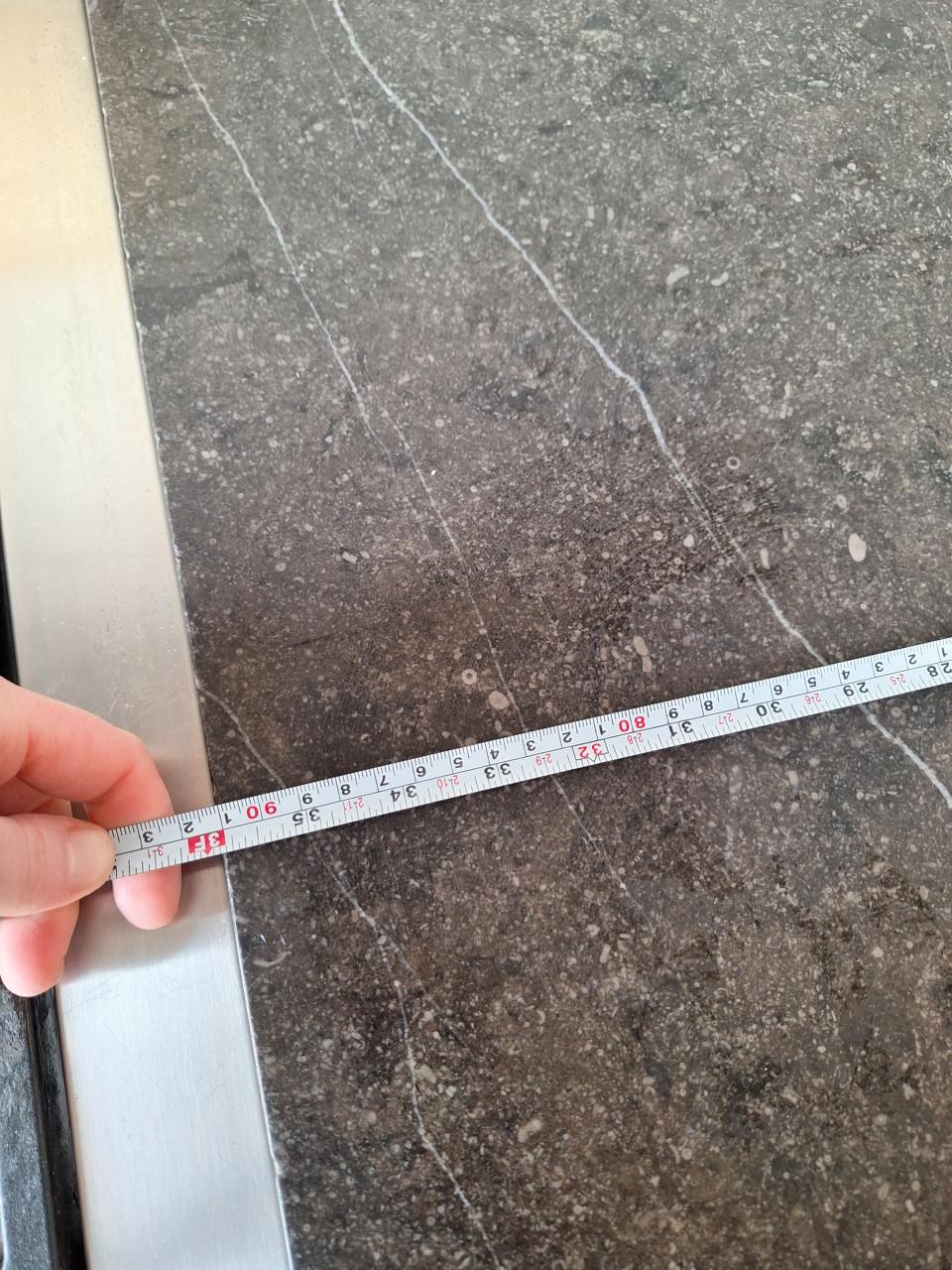 Hardstenen keukenblad MOET WEG