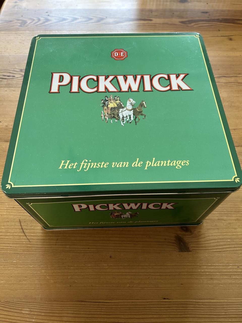 Groot Pickwick blik. D.E Thee blik