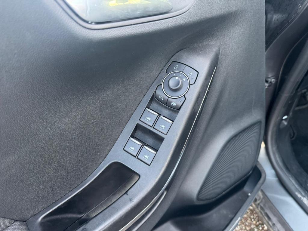 Ford Puma 1.0 ecoboost hybrid titanium