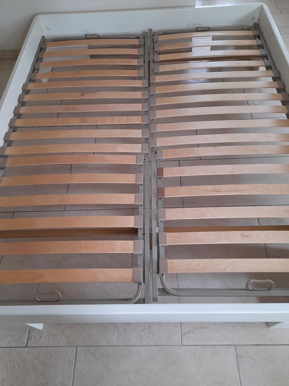 2 Persoons bed 160 x 200 (in goede staat )