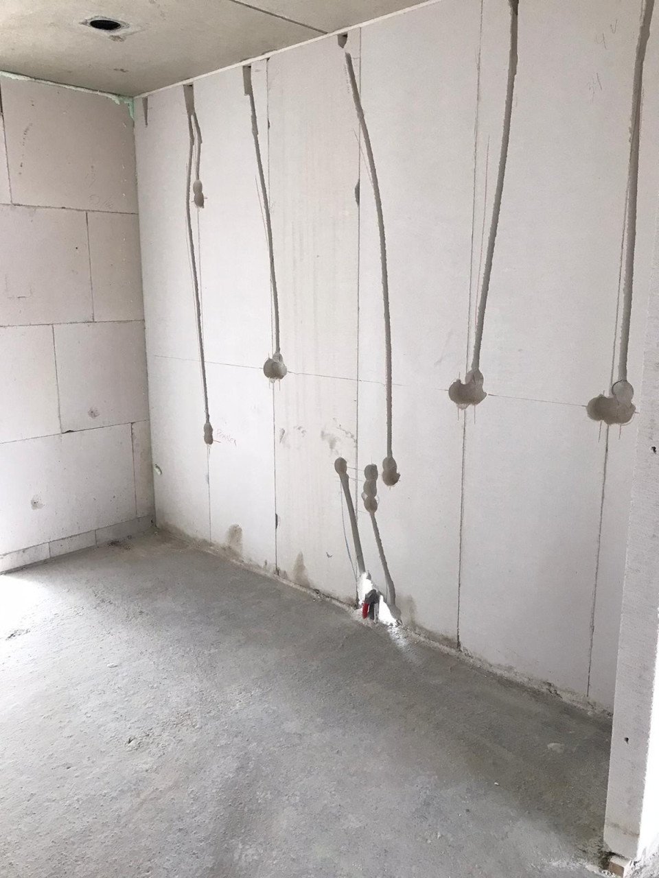 Elektricien beschikbaar voor kleine klussen aan huis! 🔧