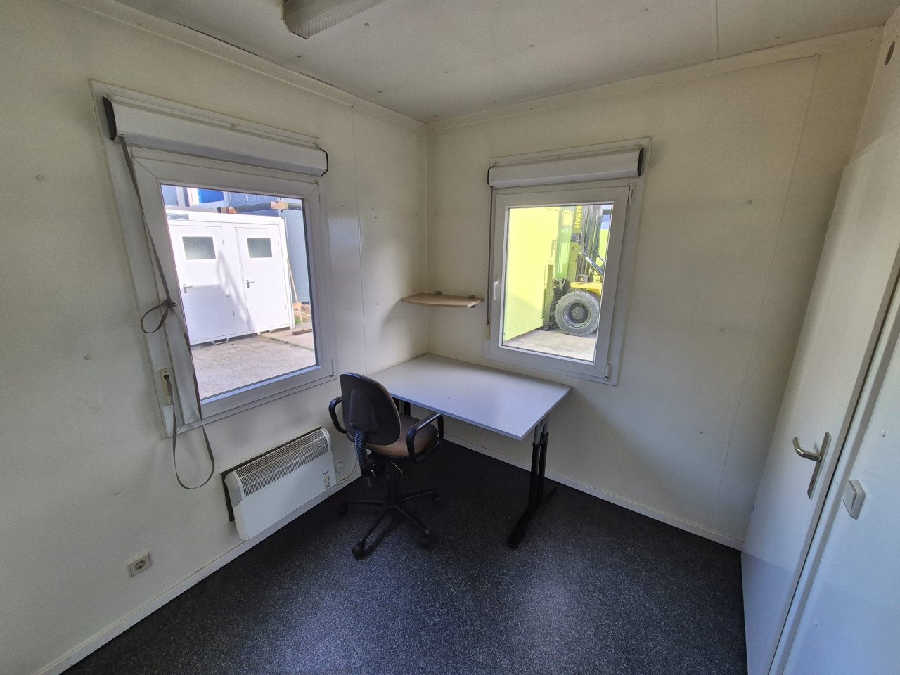 Bouwkeet / kantoorunit / directiekeet / woonunit 9x3m