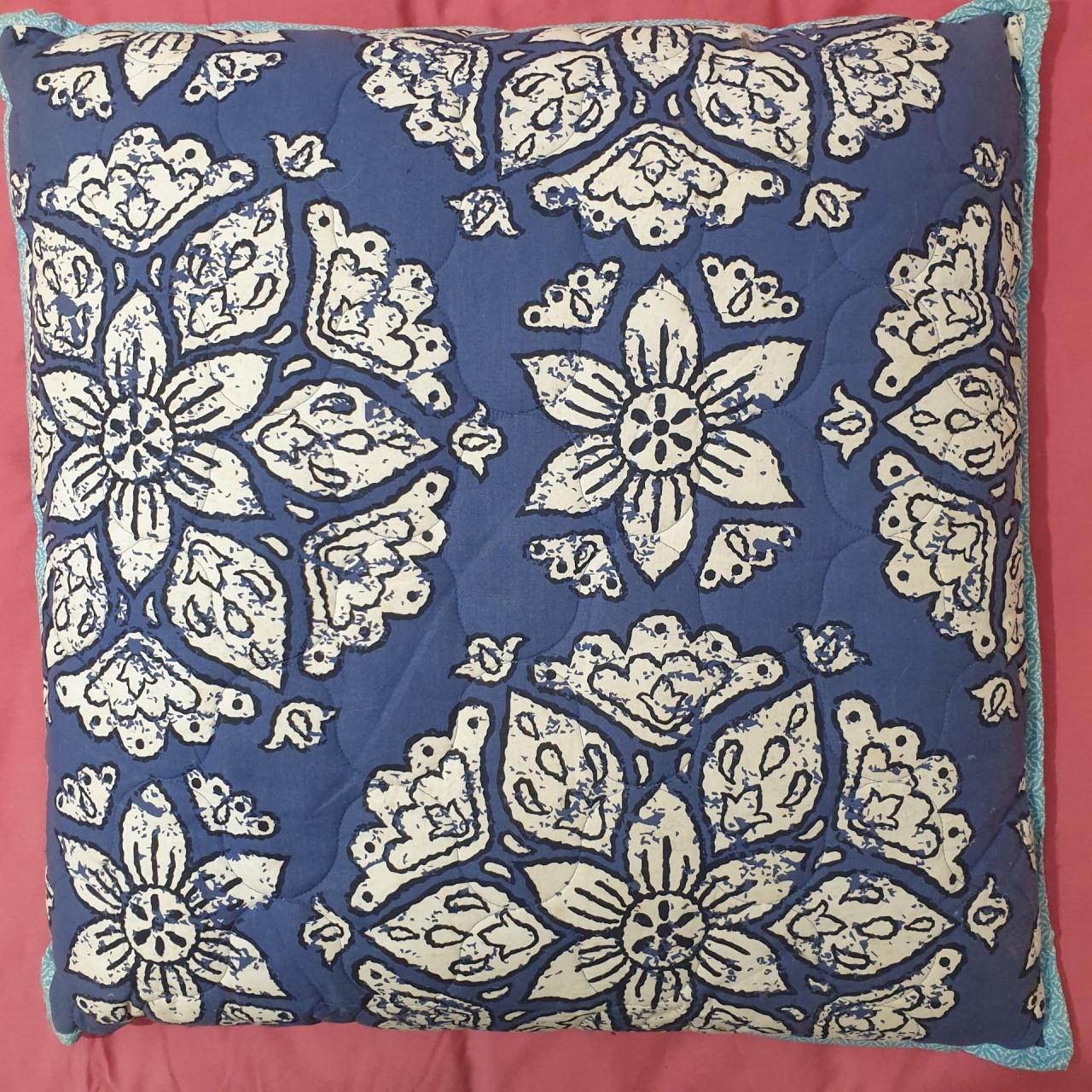 Groot Vloerkussen 75x75 cm