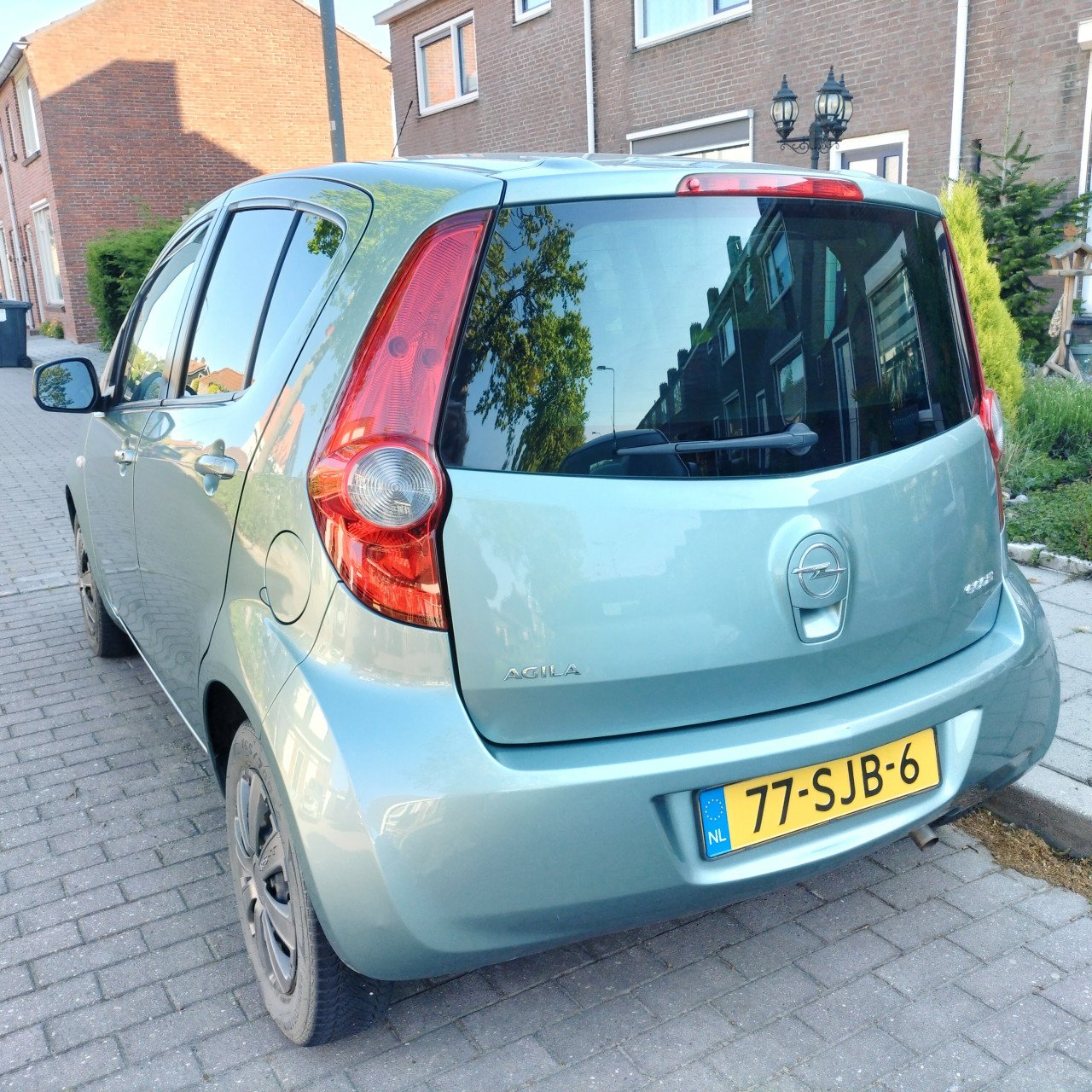 Nette Opel agila, 2011 (incl extra winterbandenset,4 stuks)