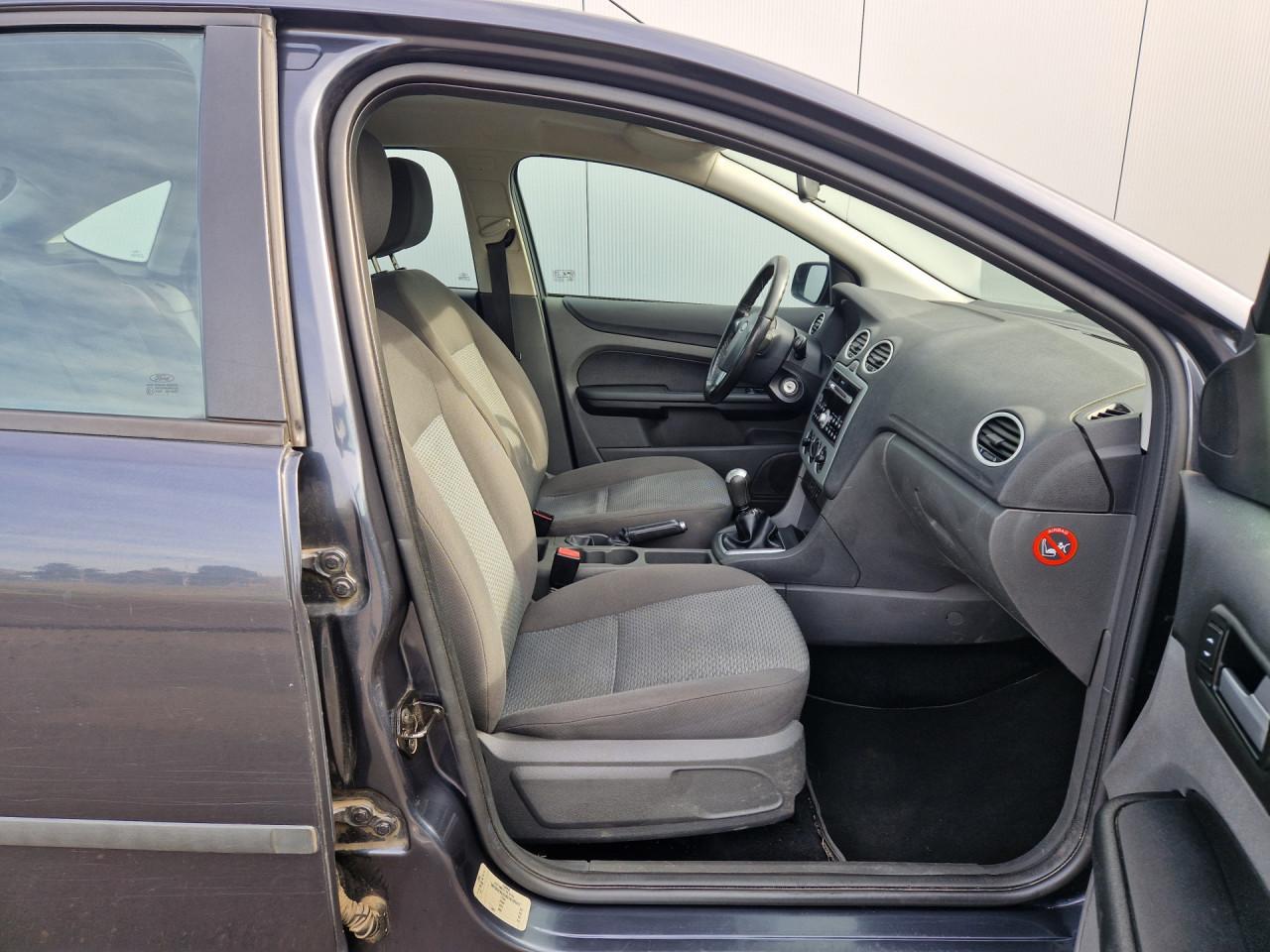 Ford Focus 1.6-16V Champion