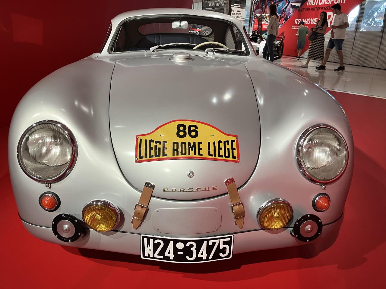 Porsche magazines opruiming !
