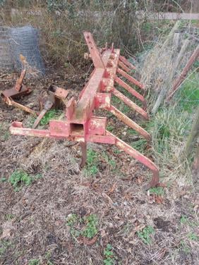 Vaste tand cultivator